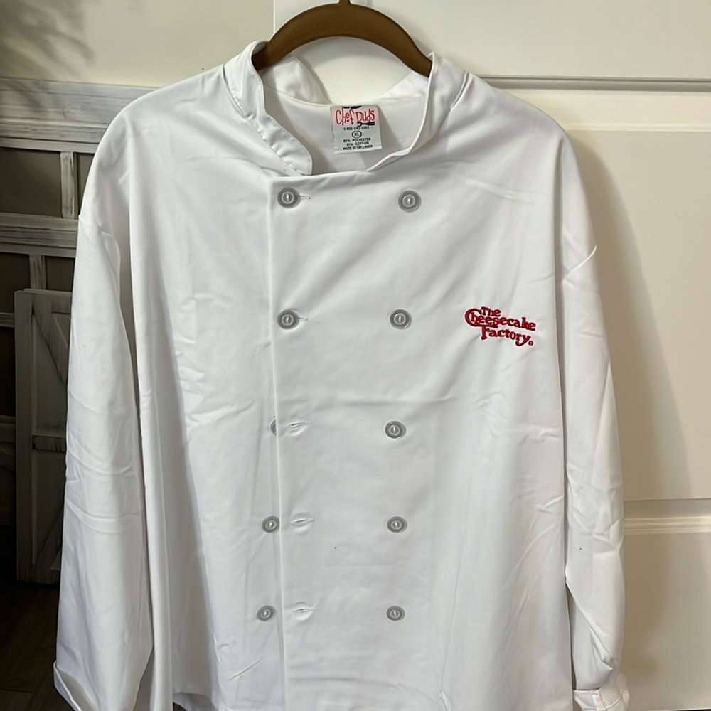 Cheesecake Factory chef coat XL